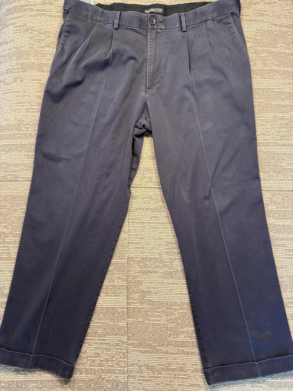 Dockers Pants Mens 38x31 Blue Relaxed Fit Pleated Chino Cuffed Straight Leg